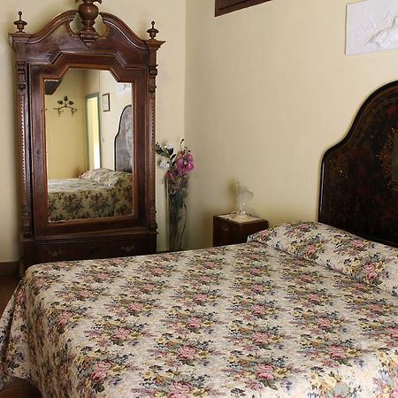 Residenza Sant'Emiliano Hotel Trevi Kültér fotó